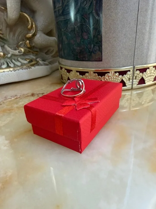 Solid Real 14K white Gold Designer look Ring with CZ stones size 8 - Picture 3 of 11